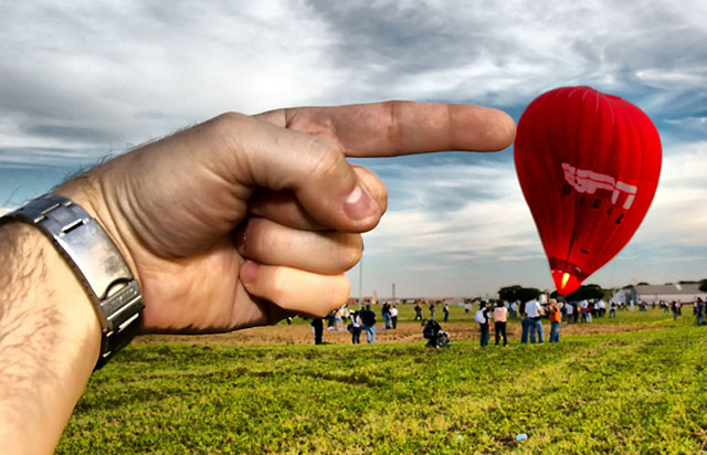 Creative and Inspiring Forced Perspective Photography by techblogstop