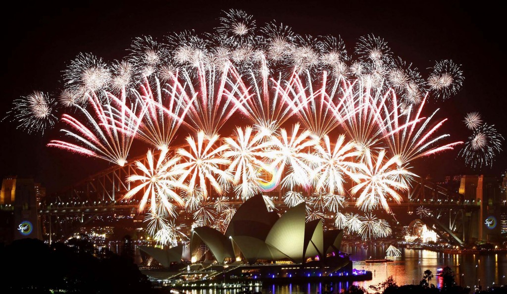 Happy New Year's Eve Fireworks around the World by techblogstop 3
